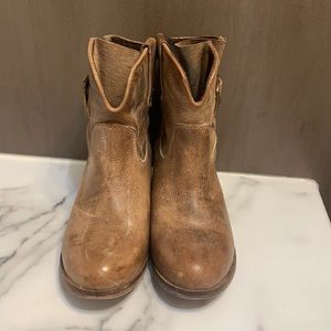 Women’s Corral leather Western Booties - Size 8